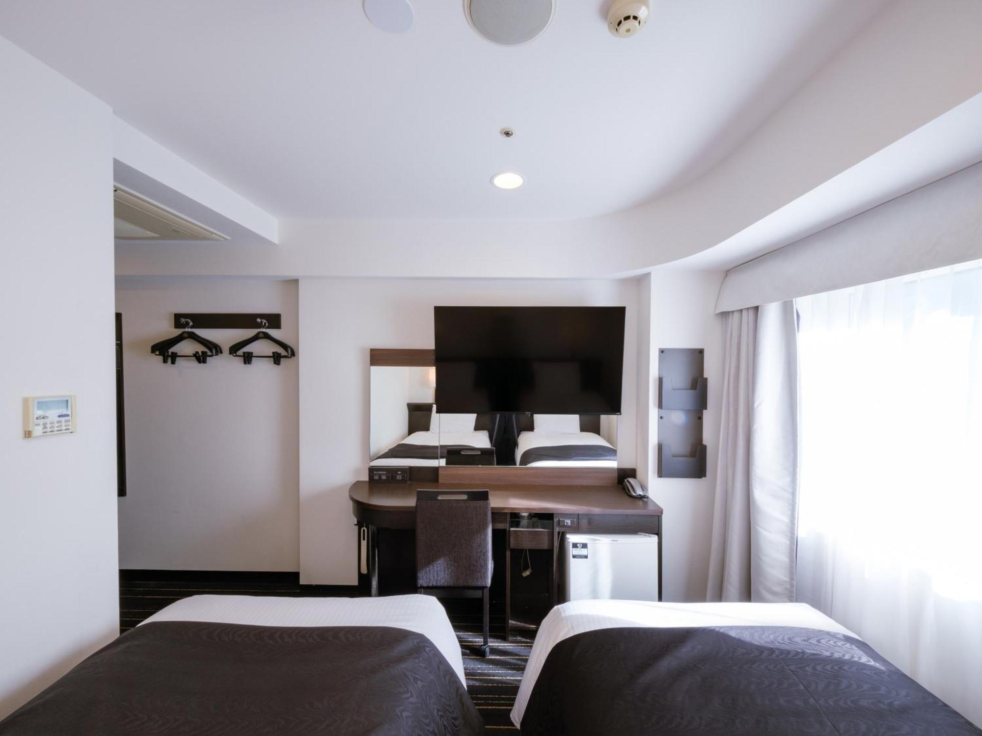 צ'יבה Apa Hotel Keisei Narita Ekimae מראה חיצוני תמונה